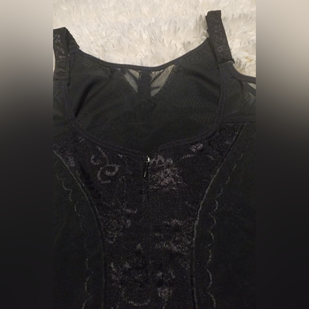Tummy control faja black shape wear Sz large EUC